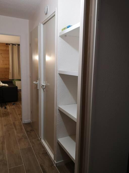 Au Pied Des Pistes Avec Parking Entierement Renove Apartment Huez Exterior foto