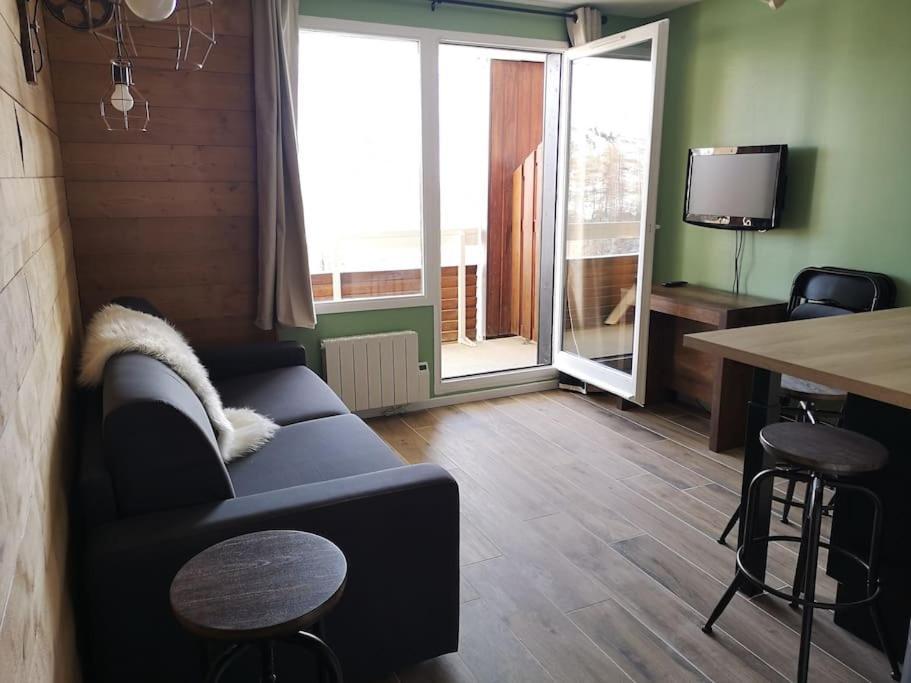 Au Pied Des Pistes Avec Parking Entierement Renove Apartment Huez Exterior foto